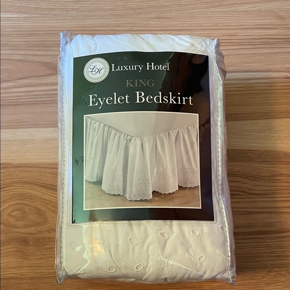 King Eyelet Bedskirt in White